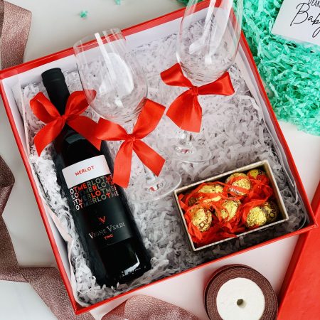 Wine & Dine Gift For Two Valentine Christmas Anniversary Wedding Gift Box