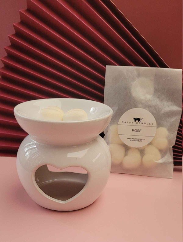 Heart on Sleeves Multifunctional Ceramic Oil Burner - Image 3