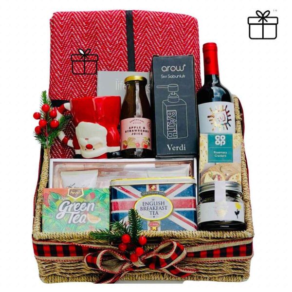 The Holiday Cheer Gift Basket